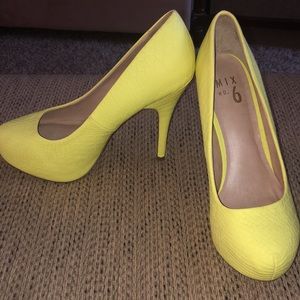 NWOT Mix No. 6 pumps
